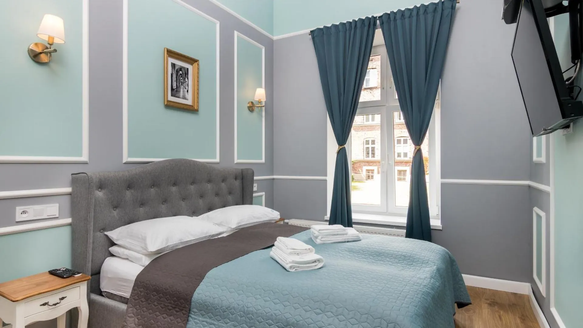 Karmelicka Stylish Apartments In Cracow By Noclegi Renters Krakow Poland