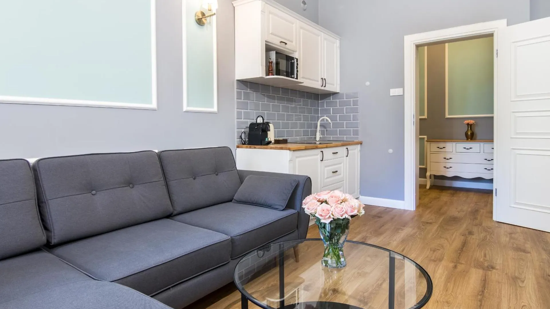 Karmelicka Stylish Apartments In Cracow By Noclegi Renters Krakow