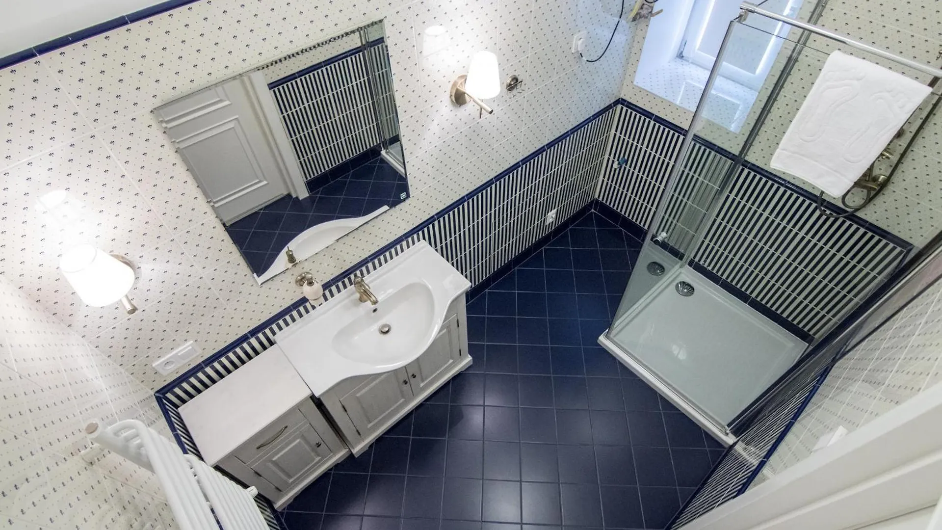 Karmelicka Stylish Apartments In Cracow By Noclegi Renters Krakow