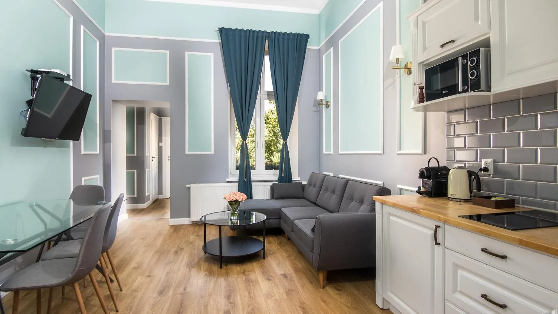 Karmelicka Stylish Apartments In Cracow By Noclegi Renters Krakow Poland