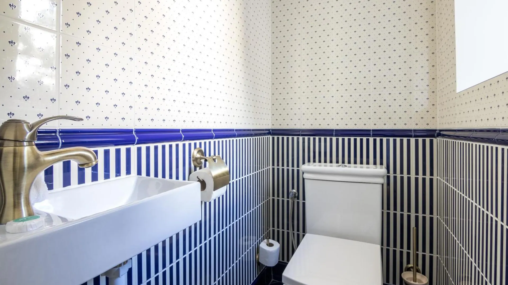 Karmelicka Stylish Apartments In Cracow By Noclegi Renters Krakow